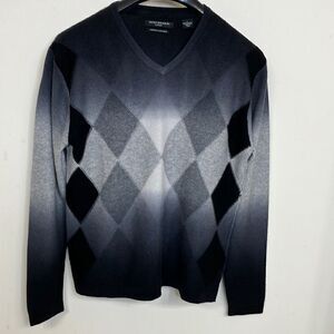 IMPERMEABLE Platinum Merino Wool/Cashmere Argyle Unisex Sweater Sz L